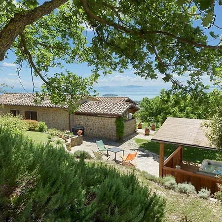 Antiche Pietre 10, Emma Villas * Tuoro sul Trasimeno