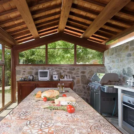 Villa Antiche Pietre 10, Emma Villas Tuoro sul Trasimeno